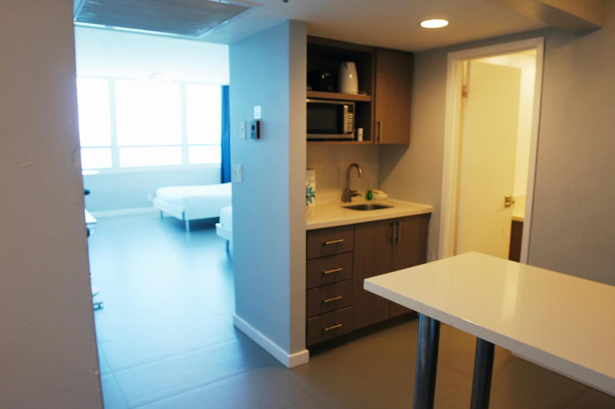 Castle 835 Oceanview Studio On Beach With Pool, Gym, Bars, And Free Parking 迈阿密海滩 外观 照片