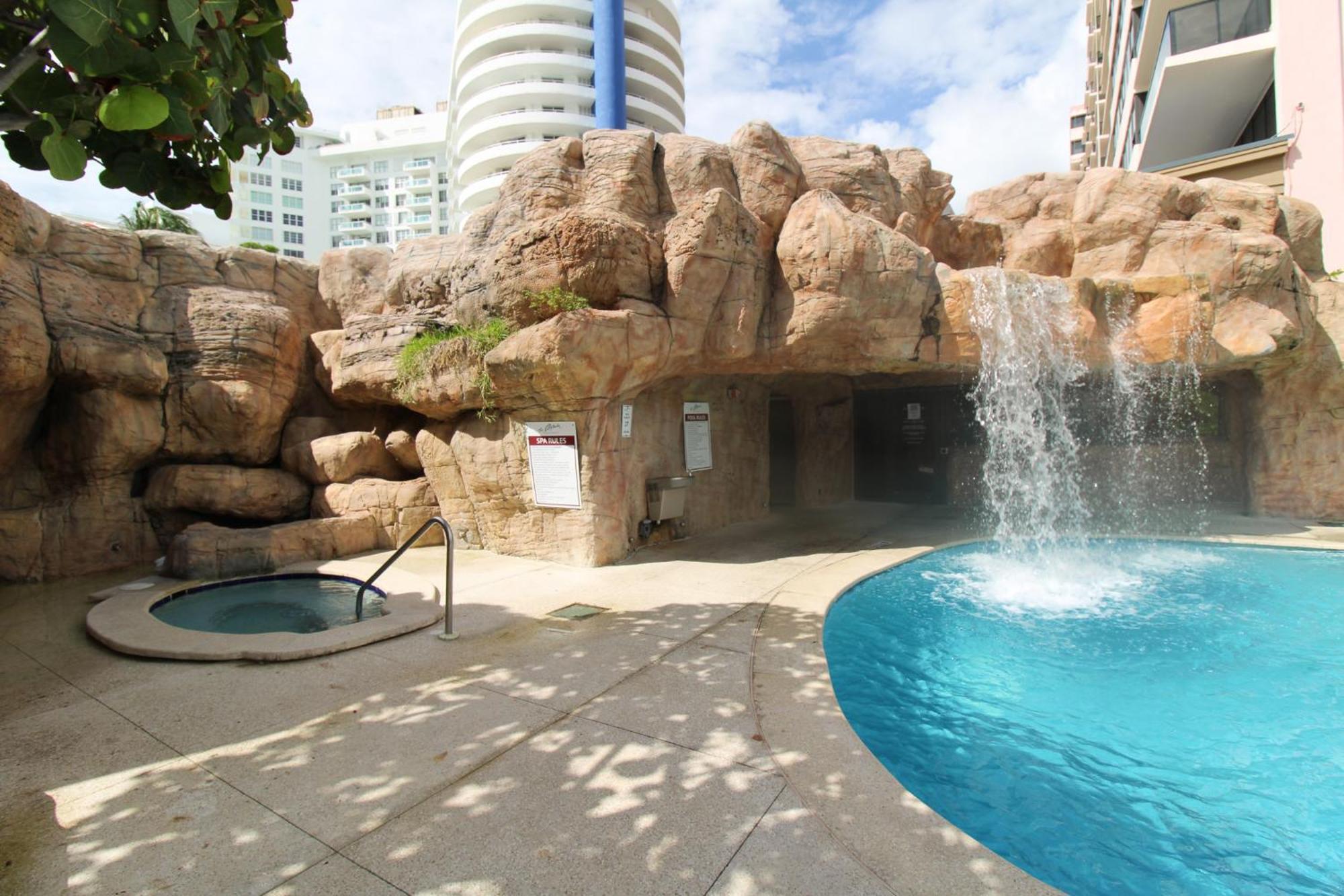 Castle 835 Oceanview Studio On Beach With Pool, Gym, Bars, And Free Parking 迈阿密海滩 外观 照片